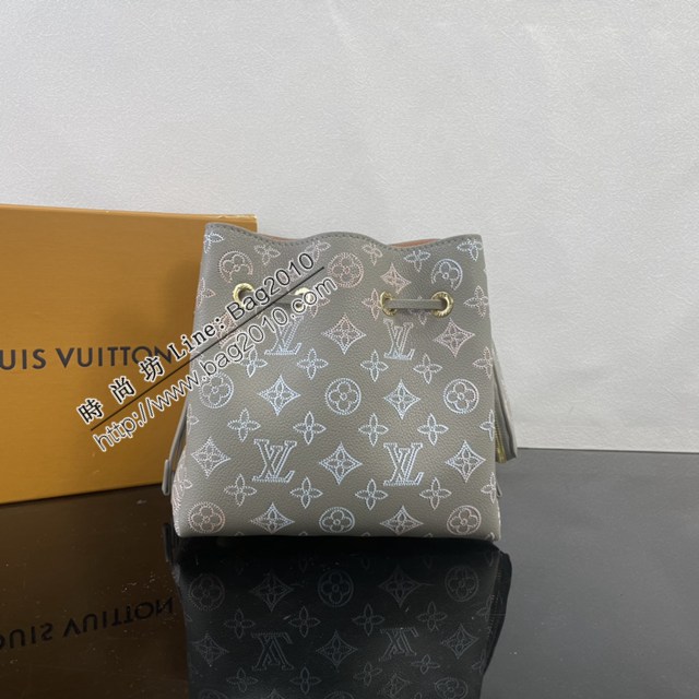 LV路易威登2023专柜新款M23388 镂花牛皮革Bella水桶包 ydh5417